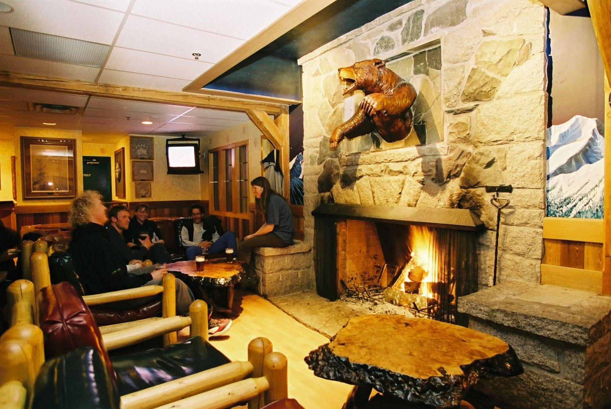 Manning Park Resort Exteriör bild